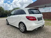 Gebraucht Mercedes B220 Style 170 PS (125 kW) 2019 Weiß Van / Kleinbus