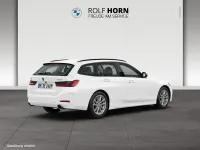 Gebraucht BMW 330 245 PS (180 kW) 2025 Alpinweiss iii Kombi