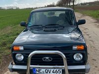 Gebraucht Lada Urban 83 PS (61 kW) 2018 Grün SUV