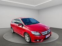 Gebraucht Mercedes B200 Sport 156 PS (114 kW) 2013 Rot Van / Kleinbus