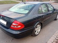 Gebraucht Mercedes E240 Elegance 177 PS (130 kW) 2002 Schwarz Limousine