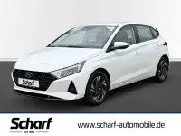 Gebraucht Hyundai i20 Trend 101 PS (74 kW) 2023 Weiss Kleinwagen