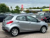 Gebraucht Mazda 2 Edition 75 PS (55 kW) 2012 Silber Kleinwagen