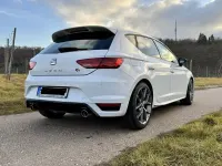 Używany Seat Leon FR 179 KM (131 kW) 2017 Biały Sedan/Limuzyna