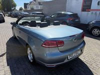 Gebraucht VW Eos 160 PS (117 kW) 2012 Blau Cabrio
