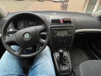 gebraucht Skoda Octavia aus 2.Hand, EZ 09.2005