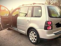 Gebraucht VW Touran 105 PS (77 kW) 2008 Silber Van / Kleinbus