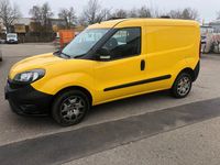 Gebraucht Fiat Doblò 120 PS (88 kW) 2019 Gelb Van / Kleinbus