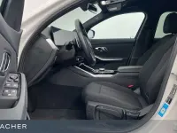 Gebraucht BMW 318 Shadowline 156 PS (114 kW) 2023 Alpinweiß uni Kombi