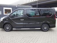 Gebraucht Renault Trafic Life 120 PS (88 kW) 2019 Schwarz midnight Van / Kleinbus