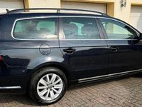 Gebraucht VW Passat Trendline 140 PS (102 kW) 2012 Schwarz Kombi