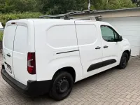 Gebraucht Peugeot Partner Premium 131 PS (96 kW) 2019 Silber Van / Kleinbus