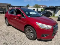 Gebraucht Citroën DS4 So Chic 120 PS (88 kW) 2011 Farbe rot babylone Kleinwagen