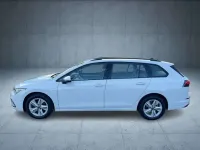 Gebraucht VW Golf VIII Life 110 PS (80 kW) 2023 Pure white Kombi