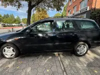 Gebraucht Ford Focus Ambiente 101 PS (74 kW) 2002 Schwarz Limousine