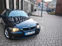 Gebraucht BMW 320 150 PS (110 kW) 2006 Blau Limousine