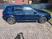 Gebraucht VW Golf IV 75 PS (55 kW) 2000 Blau Kleinwagen