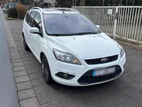 Gebraucht Ford Focus 2010 Weiß Kombi