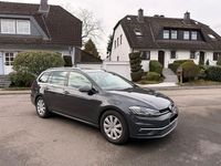 Gebraucht VW Golf VII Highline 150 PS (110 kW) 2020 Grau Kombi