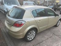 Gebraucht Opel Astra 125 PS (91 kW) 2004 Gold Limousine