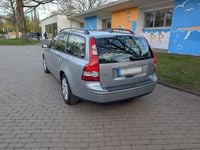 Używany Volvo V50 136 KM (100 kW) 2005 Srebrny Kombi