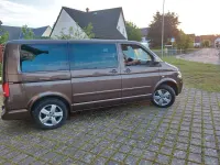 Gebraucht VW Multivan 180 PS (132 kW) 2014 Braun Van / Kleinbus