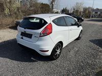 Gebraucht Ford Fiesta Trend 60 PS (44 kW) 2016 Weiß Kleinwagen