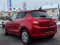 Gebraucht Suzuki Swift Comfort 90 PS (66 kW) 2018 Rot Kleinwagen