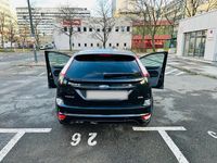 Gebraucht Ford Focus 109 PS (80 kW) 2011 Schwarz Kombi