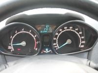 Gebraucht Ford Fiesta SYNC Edition 101 PS (74 kW) 2017 Weiß Limousine