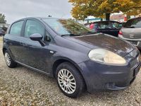 Gebraucht Fiat Punto Dynamic 77 PS (56 kW) 2009 Undergau. grau Kleinwagen
