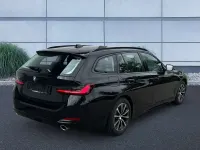 Gebraucht BMW 318 Sport Line 150 PS (110 kW) 2023 Saphirschwarz Kombi