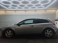 Gebraucht Volvo C30 Summum 220 PS (161 kW) 2008 Silber Kleinwagen