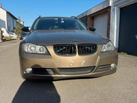 Gebraucht BMW 318 129 PS (94 kW) 2006 Gold Kombi