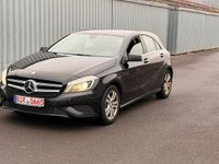 Gebraucht Mercedes A180 122 PS (89 kW) 2012 Schwarz Kleinwagen