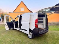 Gebraucht Opel Combo 120 PS (88 kW) 2016 Weiß Van / Kleinbus