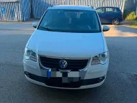 Gebraucht VW Touran 135 PS (99 kW) 2010 Weiß Van / Kleinbus