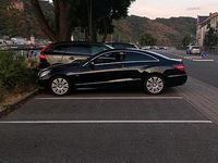 Gebraucht Mercedes E220 2011 Schwarz Coupé