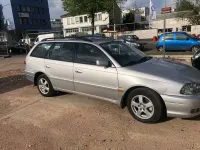 Gebraucht Toyota Avensis T2 129 PS (94 kW) 2001 Silber Kombi