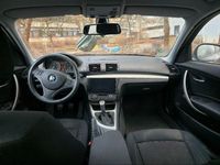 Gebraucht BMW 116 122 PS (89 kW) 2011 Schwarz Kleinwagen