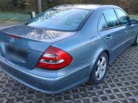 Gebraucht Mercedes E200 Avantgarde 163 PS (119 kW) 2003 Grau Limousine