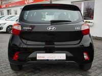 Gebraucht Hyundai i10 Select 67 PS (49 kW) 2021 Schwarz Kleinwagen