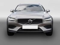 Gebraucht Volvo V60 CC Plus 197 PS (144 kW) 2023 Nicht eindeutig Kombi