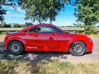 Gebraucht Audi TT 250 PS (183 kW) 2004 Rot Coupé
