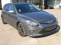 Gebraucht Hyundai i30 90 PS (66 kW) 2012 Limousine