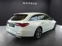 Gebraucht Mercedes E300 Avantgarde 313 PS (230 kW) 2024 Polarweiss Kombi