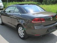 Gebraucht VW Eos 190 PS (139 kW) 2011 Braun metallic Cabrio
