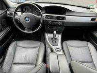 Gebraucht BMW 320 177 PS (130 kW) 2008 Schwarz Limousine