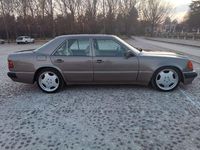 Gebraucht Mercedes E500 326 PS (239 kW) 1992 Gold Limousine