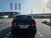 Gebraucht Mercedes B200 136 PS (100 kW) 2010 Schwarz Van / Kleinbus